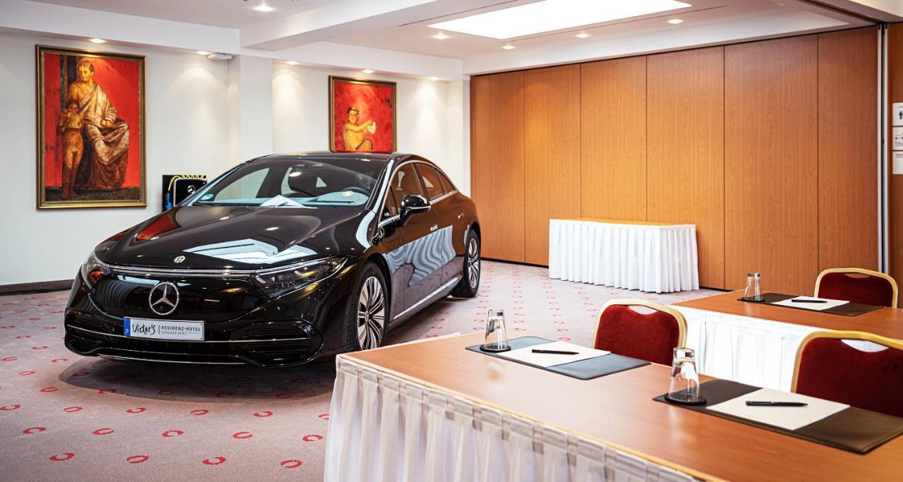 Victor's Residenz-Hotel Schloss Berg Nennig Exterior foto A Mercedes-Benz S-Class in the VIP Lounge at the airport